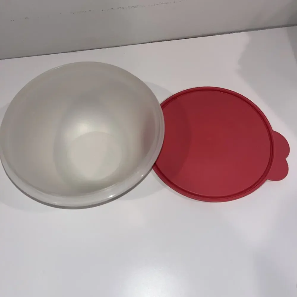 Tupperware Thatsa Mini Bowl 6 Cup Mixing Serving Airtight Pink And Clear